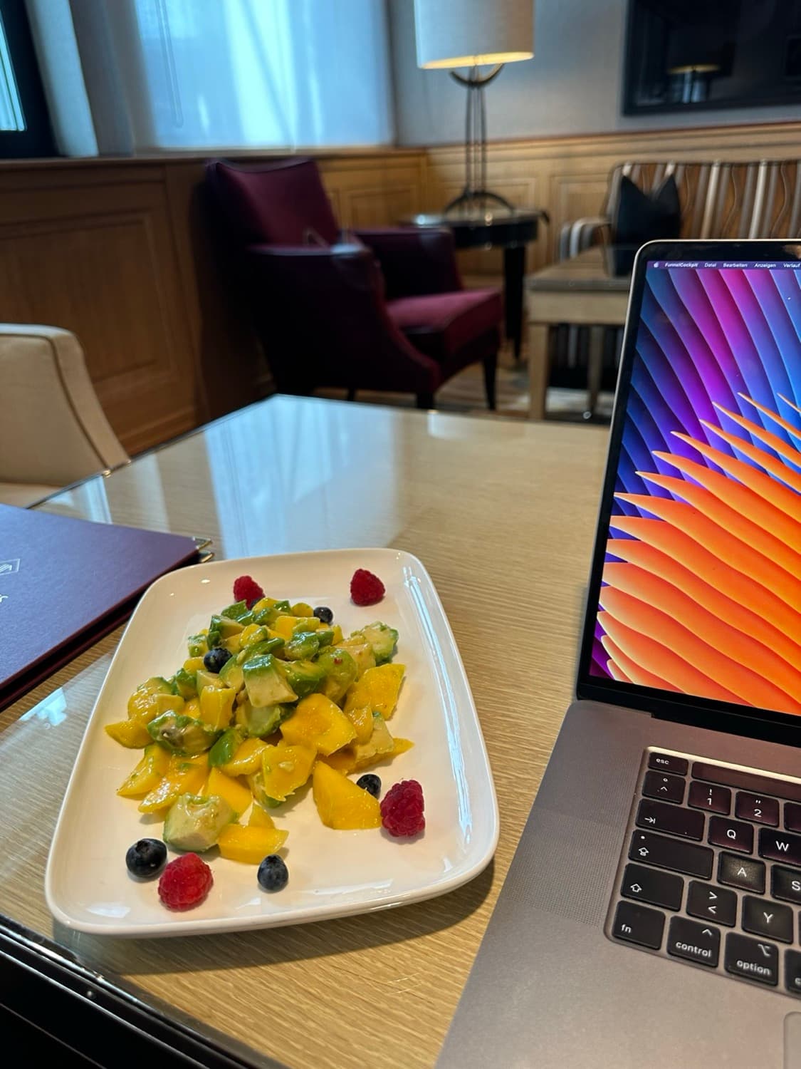 Lounge-Zugang mit Kindern: Die Regeln bei Amex, Priority Pass und Lufthansa